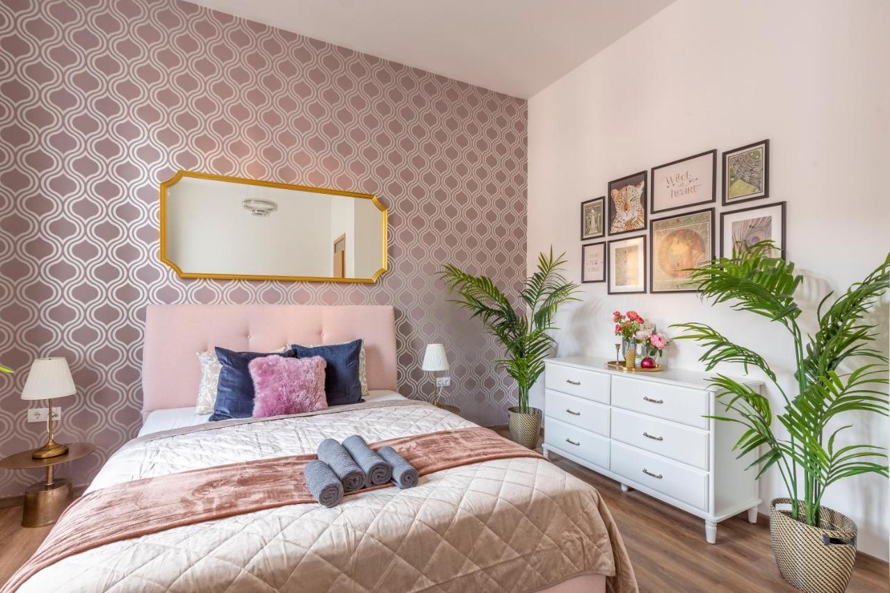 Explore Budapest From A Luxurious Cozy Apartment Luaran gambar