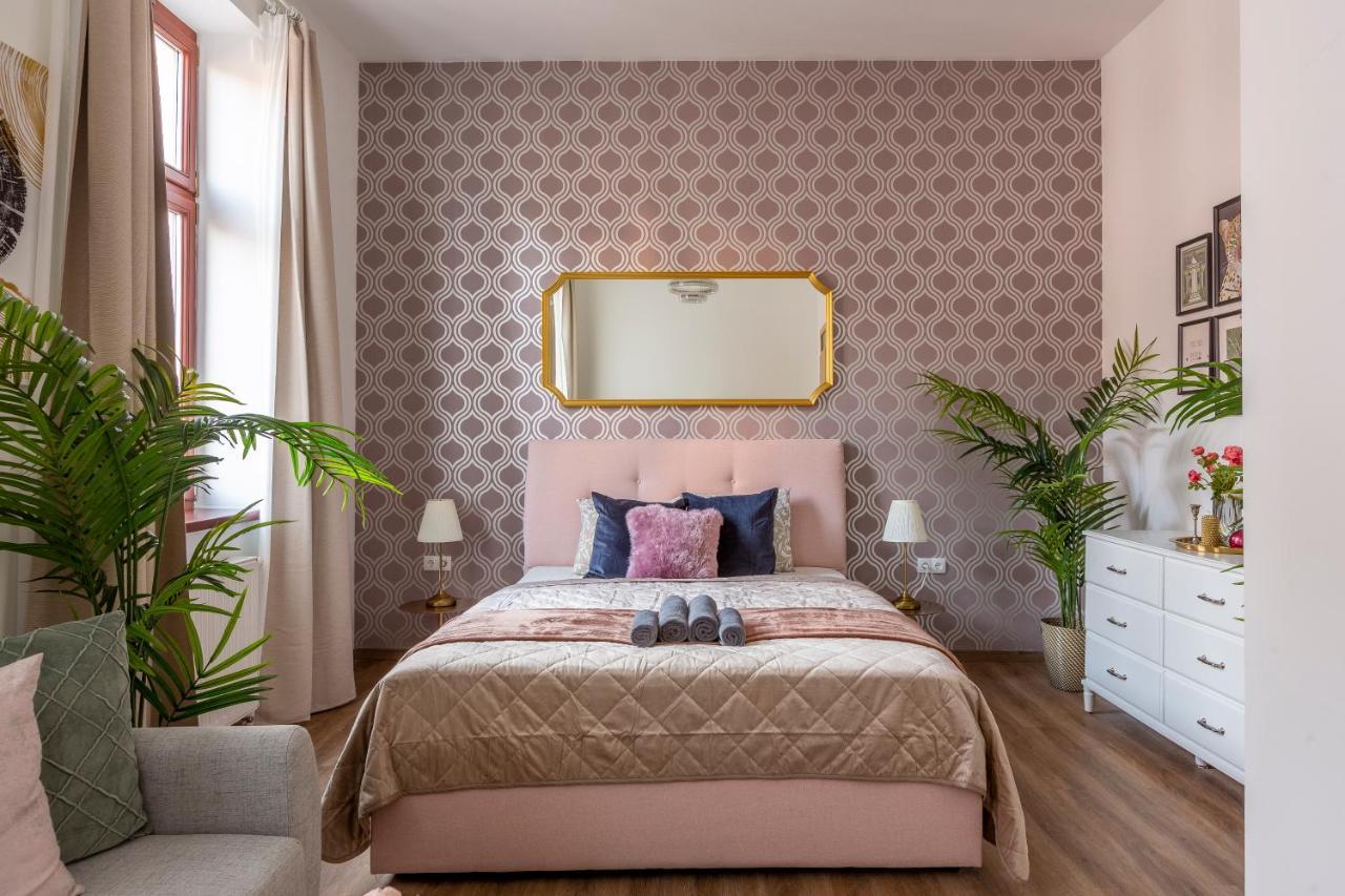 Explore Budapest From A Luxurious Cozy Apartment Luaran gambar
